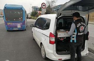 Kadıköy’de trafikte makas atan minibüs şoförüne...