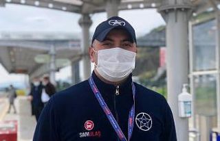 Kalp krizi geçiren gence kritik müdahaleyi yapan...