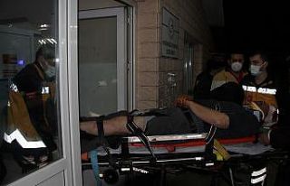 Kamyonet tırla çarpıştı: 1 ağır yaralı