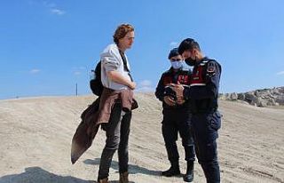 Kapadokya’da maske takmayan 37 turiste para cezası...