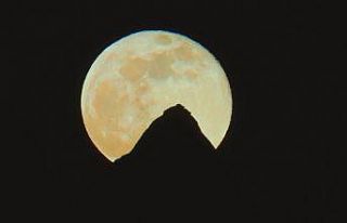 Kapadokya’da muhteşem ’Süper Ay’ görüntüsü