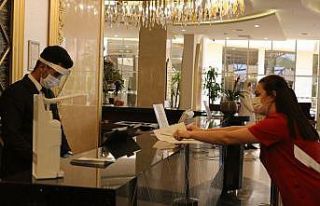 Karaderili otellerinde aşılama başladı