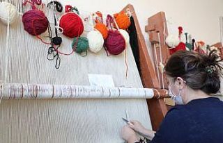 Kars Belediyesi’nden halı dokuma kursu