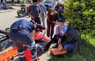 Karşıdan karşıya geçen yaşlı kadına motosiklet...