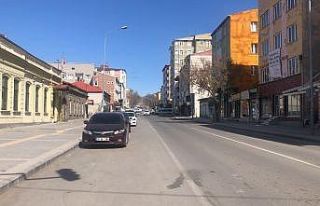 Kars’ta sokaklar boş kaldı