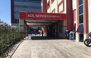 Kayınpeder gelinini sırtından vurdu