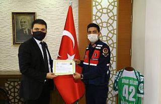 Kaymakam Gilan’dan jandarma personeline başarı...