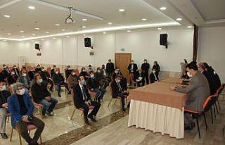 Kaymakam Nazlı, muhtarları virüs konusunda uyardı