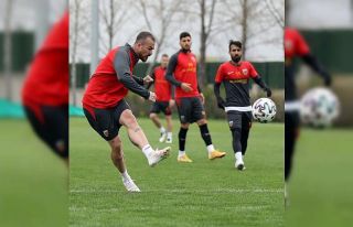 Kayserispor kampa girdi