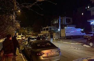 Kaza yapınca aracı bırakıp kaçtıkları o anlar...