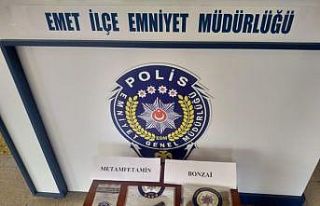 Kaza yaptı uyuşturucu ile yakalandı