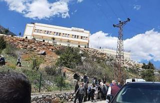 Kazada hayatını kaybeden 3 kişi son yolculuğuna...