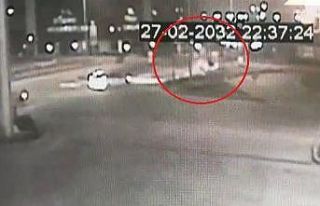 Kazada yaralanan arkadaşının ailesini hastaneye...