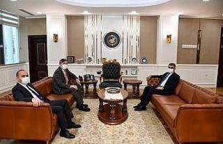 Kazakistan Büyükelçisi Saparbekuly, Vali Gürel...