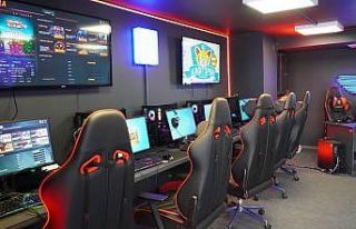 KBB Kağıtspor Espor, zirve takibini sürdürüyor