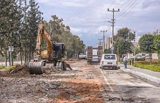 Kepez’de dönüşen mahallelere 4 şeritli yol