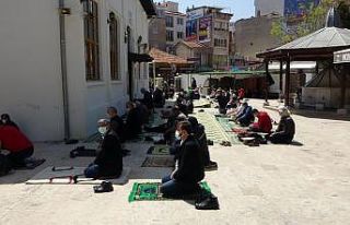 Kırklareli’nde cuma namazı yürüyüş mesafesindeki...