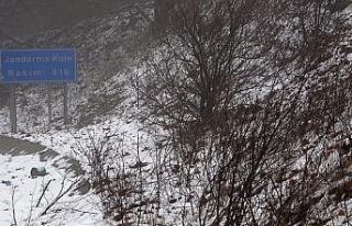 Kırklareli’nde Nisan ayında kar sürprizi