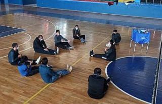 Kırşehir’de gaziler ve engelliler voleybol takımı...