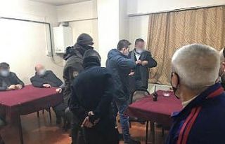 Kısıtlamada oyun oynadılar polisten kaçamadılar