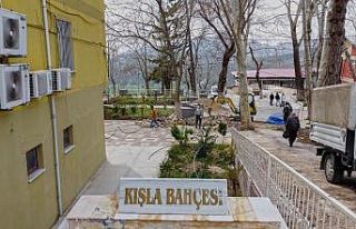 Kışla bahçesi yenileniyor