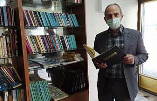 Kitapsever muhtar: Muhtarlığı kütüphaneye çevirdi