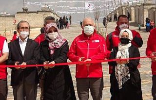 Kızılay İdlib’de yapımını tamamladığı 748...