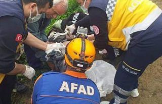 Kontrolden çıkan pat patın altında kalan sürücü...