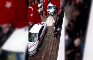 Korona virüse aldırış etmeden böyle halay çektiler