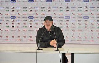 Korona virüse yakalanan Levent Eriş yoğun bakıma...