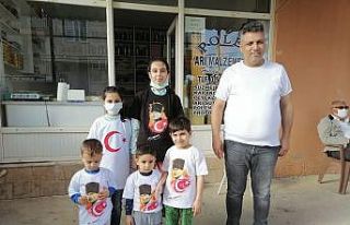 Kozan’da çocuklara tişört dağıtıldı