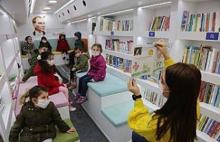 Küçükçekmece Belediyesi ‘Gezici Kütüphane’...