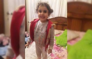 Küçükçekmece’de 5 yaşındaki kız minibüsün...