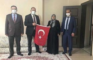 Kurum müdürlerinden şehit ailesine ziyaret