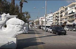 Kuşadası’nda hafta sonu sokaklar bomboş kaldı