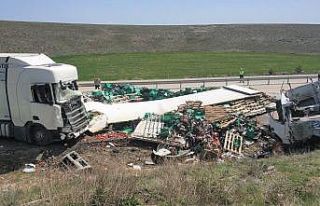 Kütahya’da tır faciası: 2 ölü, 1 yaralı