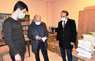 Kütüphanede anlamlı buluşma