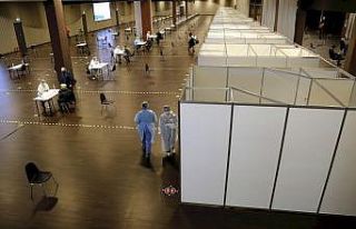 Letonya, Covid-19’ karşı toplu aşılama merkezleri...