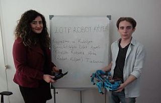 Lise öğrencisi geliştirdiği robot köpek ile TÜBİTAK...