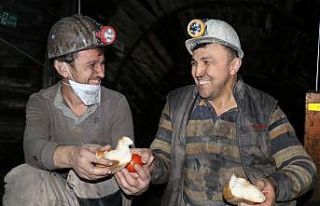 Madencilerin yerin 300 metre altında ilk sahuru