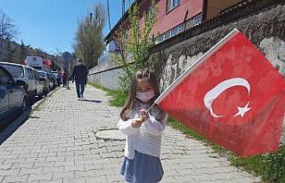 Mamak’ta 23 Nisan kutlamaları çocukların ayağına...