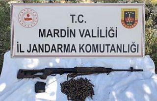 Mardin’de teröristlere ait keskin nişancı tüfeği...