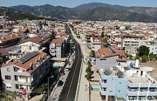 Marmaris’te caddeler yeni görünüme kavuştu