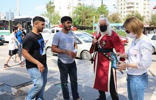 Maske uyarısı yapan samuraya pes dedirten cevap:...