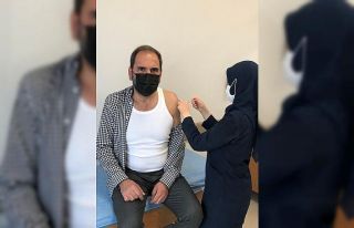 Mecnun Otyakmaz, korona virüs aşısı oldu