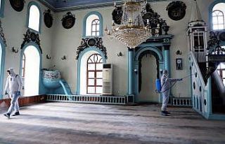 Menteşe’de Camilerde Ramazan temizliği