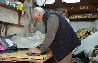 Mesleğini yarım asırdır ilk günkü hevesle yapıyor