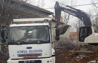 Metruk binalar ykılıyor