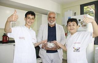 Meyvesini vermeye başladı, 3 öğrenci mezun oldu