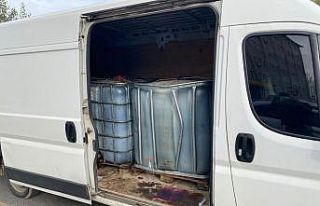 Minibüsten 3 tank kaçak akaryakıt çıktı